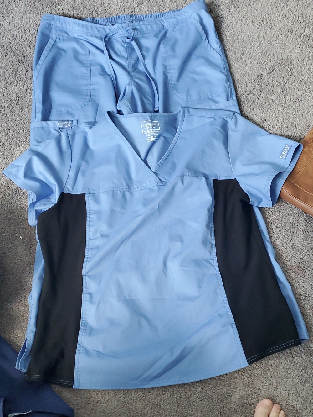 Cherokee Workwear V-Neck Scrub Top & Pants Light Blue & Black